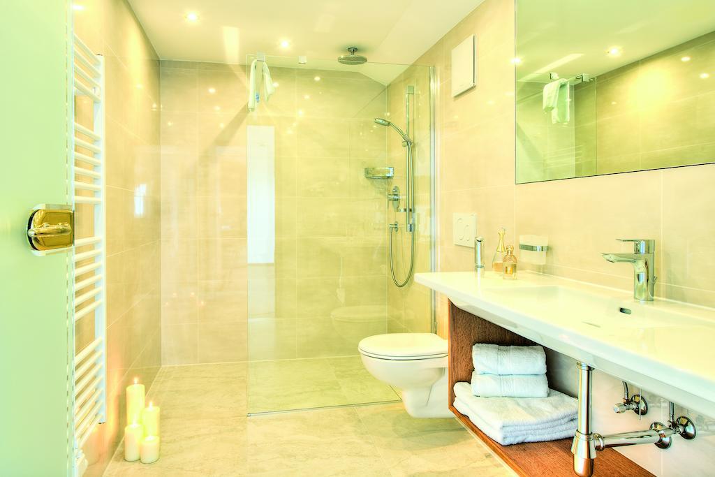 Hotel Garni Urezza Ischgl Zimmer foto
